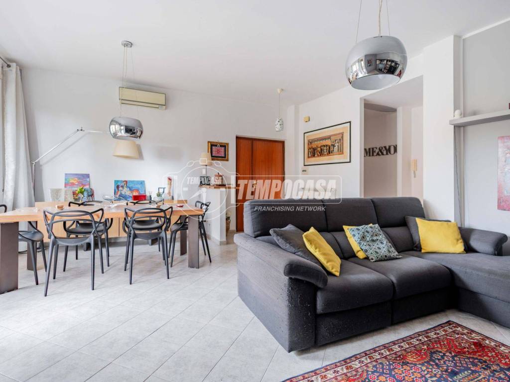 appartamento in vendita a Roma in zona Torrino