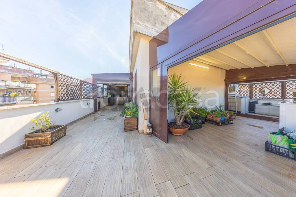 appartamento in vendita a Roma in zona Tiburtino