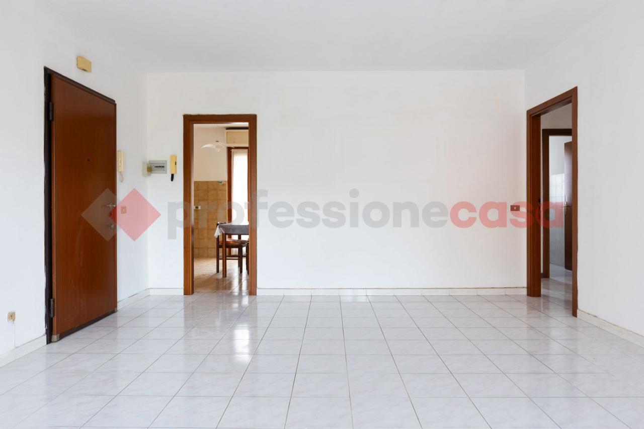 appartamento in vendita a Roma in zona Ponte di Nona