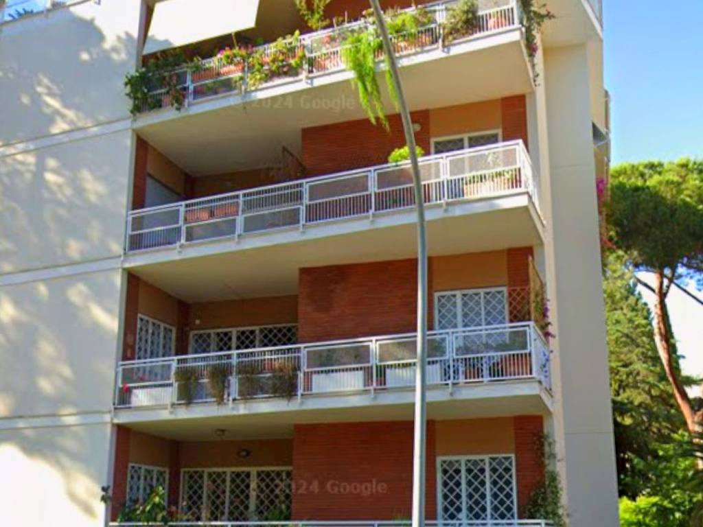 appartamento in vendita a Roma in zona Torrino