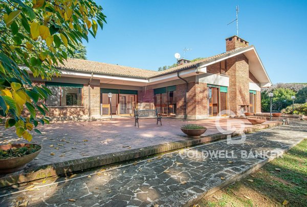 casa indipendente in vendita a Roma in zona Ardeatino