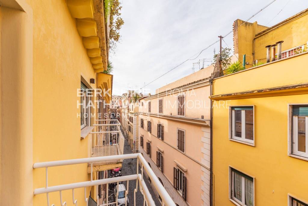 appartamento in vendita a Roma in zona Rione Borgo