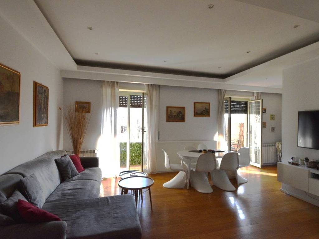 appartamento in vendita a Roma in zona Trastevere
