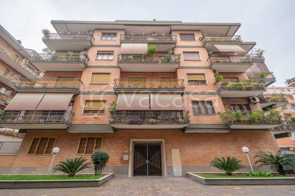 appartamento in vendita a Roma in zona Prenestino-Labicano
