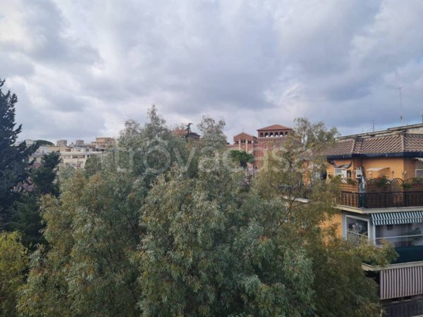 appartamento in vendita a Roma in zona Nomentano