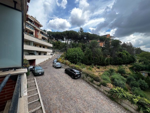 appartamento in vendita a Roma in zona Ardeatino