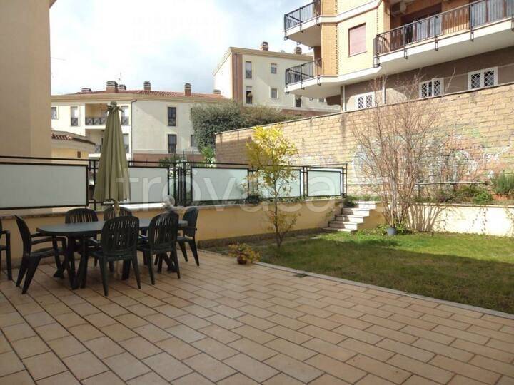 appartamento in vendita a Roma in zona Ardeatino