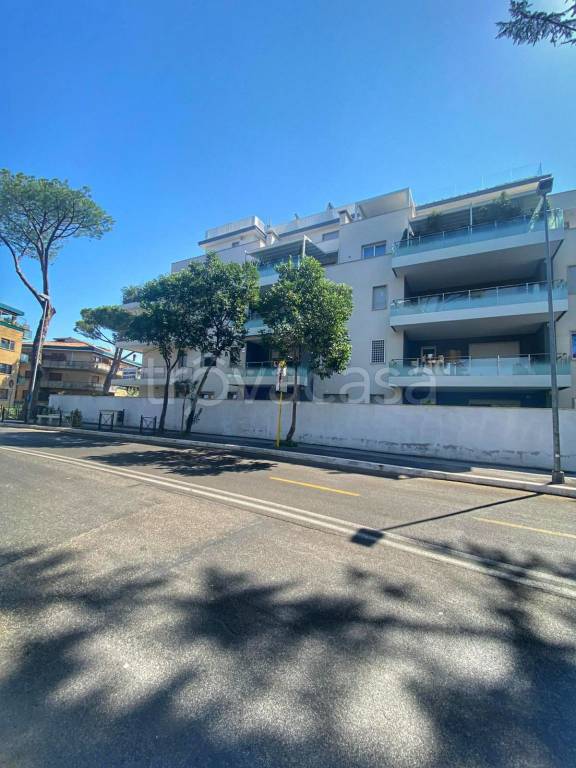 appartamento in vendita a Roma in zona Dragona/Bagnoletto