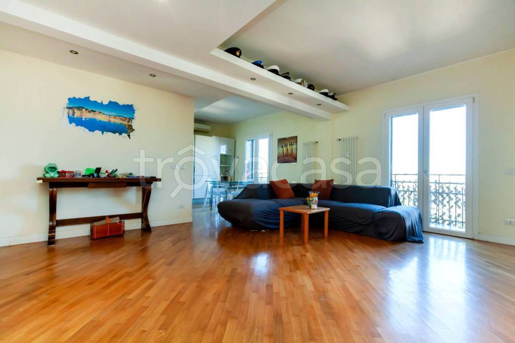 appartamento in vendita a Roma in zona Gianicolense