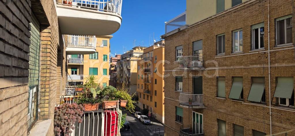 appartamento in vendita a Roma in zona Nomentano