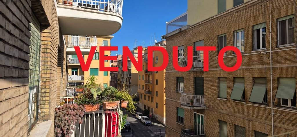 appartamento in vendita a Roma in zona Nomentano