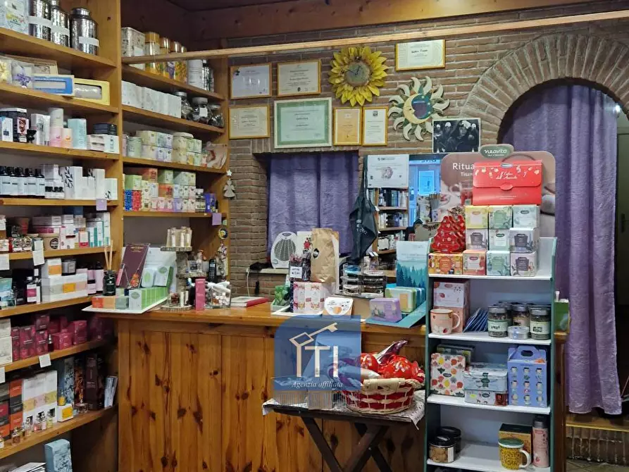 negozio in vendita a Roma in zona Ostiense
