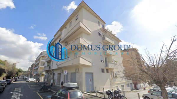 appartamento in vendita a Roma in zona Ardeatino