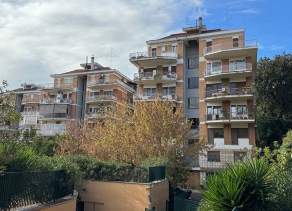 appartamento in vendita a Roma in zona Gianicolense
