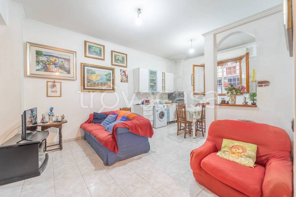 appartamento in vendita a Roma in zona Ostiense
