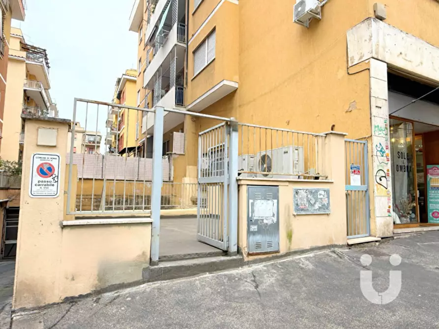 casa semindipendente in vendita a Roma in zona Appio Latino
