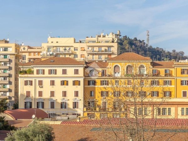 appartamento in vendita a Roma in zona Della Vittoria
