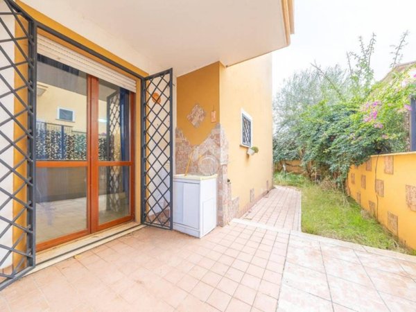 appartamento in vendita a Roma in zona Castelverde