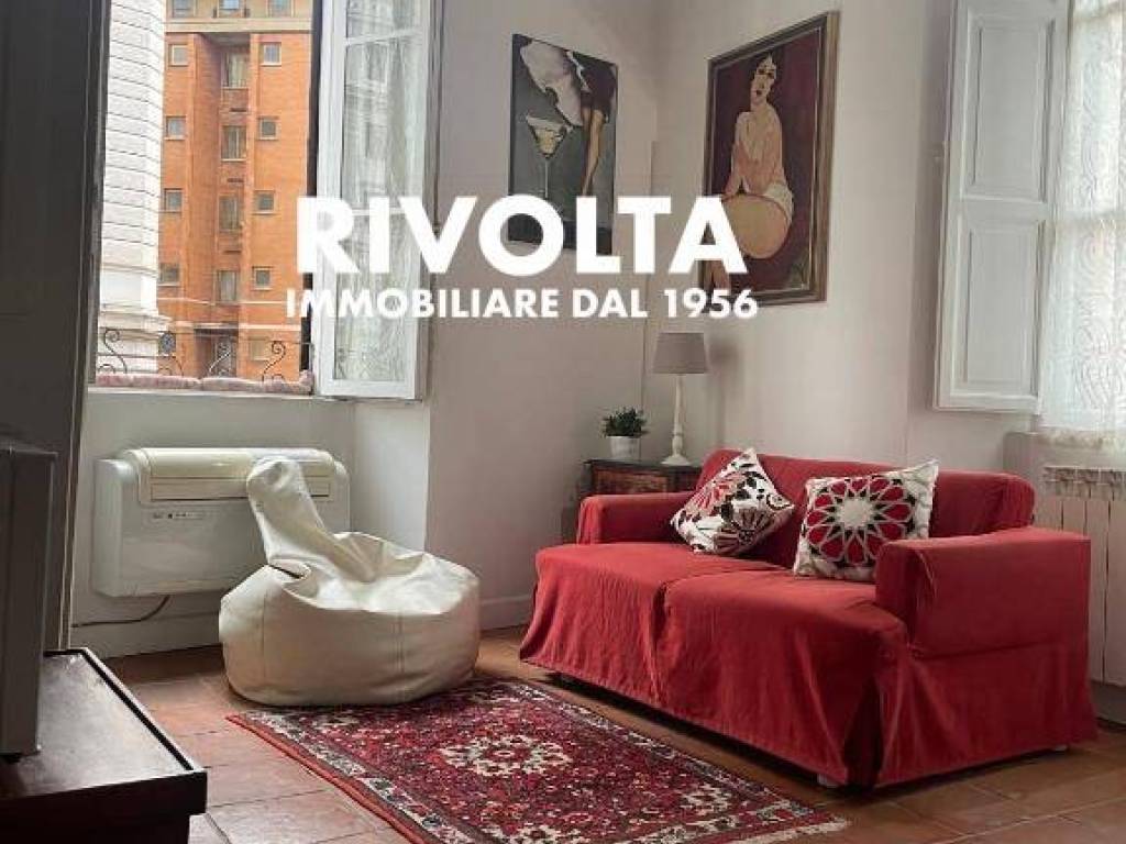 appartamento in vendita a Roma in zona Parione/Sant'Eustachio