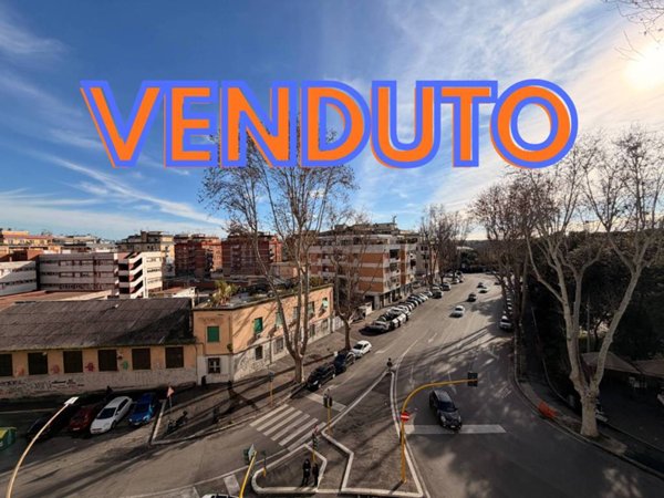 appartamento in vendita a Roma in zona Portuense