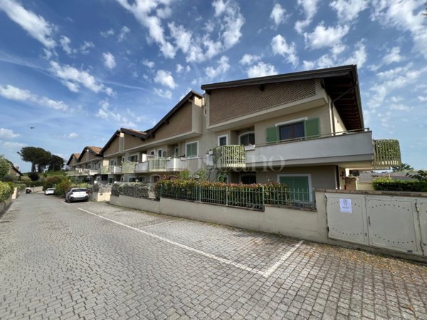 appartamento in vendita a Roma in zona Casalotti