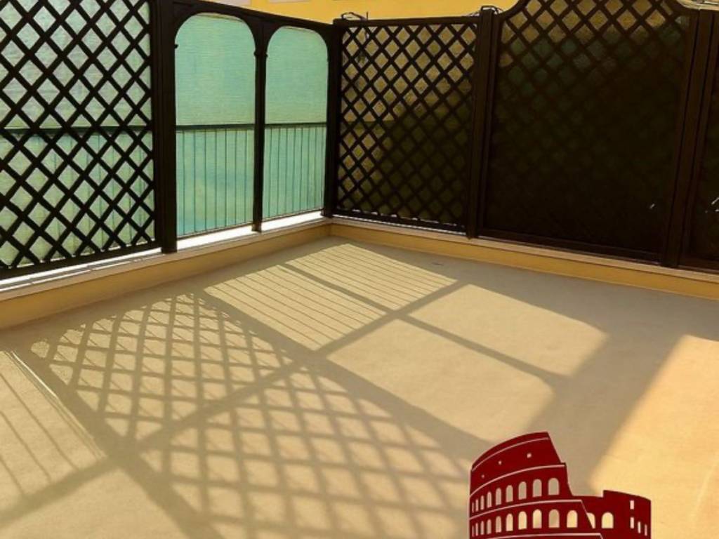 appartamento in vendita a Roma in zona Cinecittà