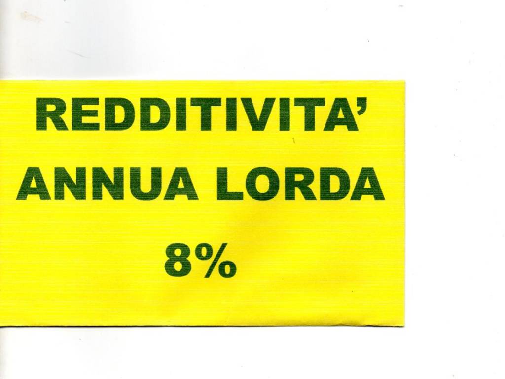 negozio in vendita a Roma in zona Tuscolano