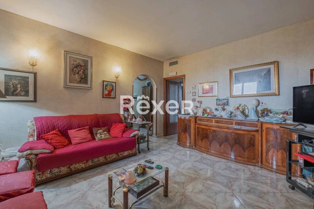 appartamento in vendita a Roma in zona Prenestino-Labicano