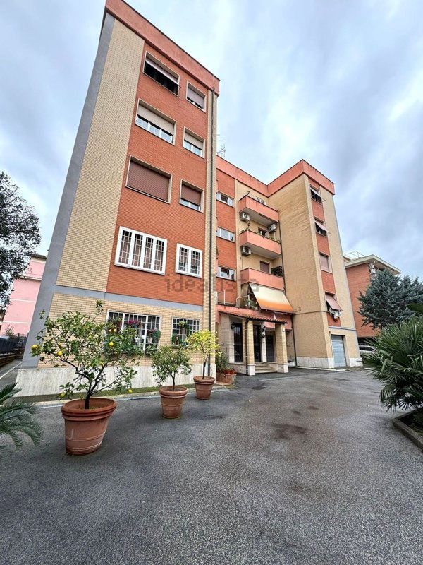 appartamento in vendita a Roma in zona Alessandrino