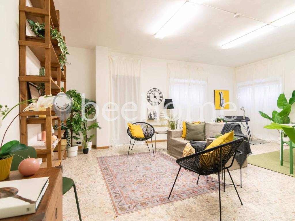 appartamento in vendita a Roma in zona San Saba - Ripa