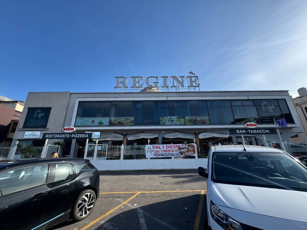 negozio in vendita a Roma in zona Ponte Mammolo