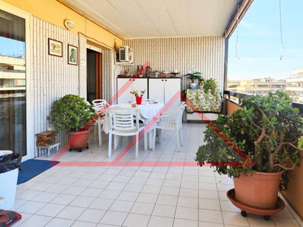 appartamento in vendita a Roma in zona Ardeatino