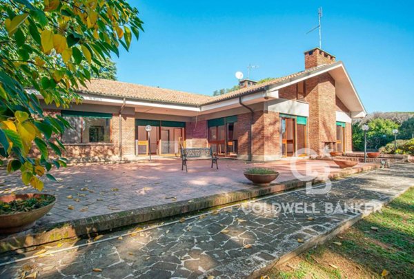 casa indipendente in vendita a Roma in zona Ardeatino