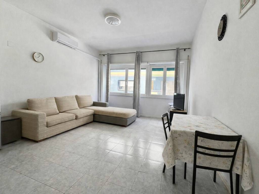 appartamento in vendita a Roma in zona Ostia