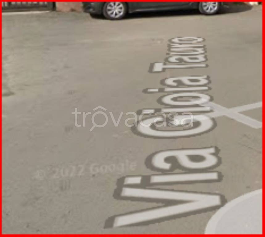 negozio in vendita a Roma in zona Casal Morena