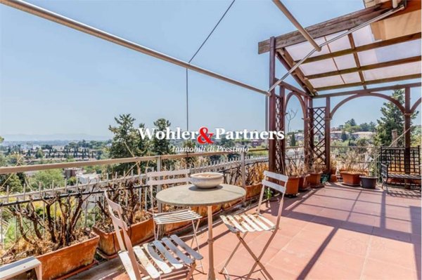 appartamento in vendita a Roma in zona Tor di Quinto