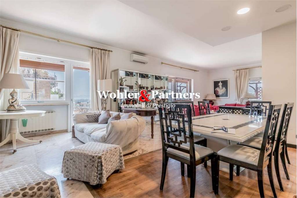 appartamento in vendita a Roma in zona Tor di Quinto