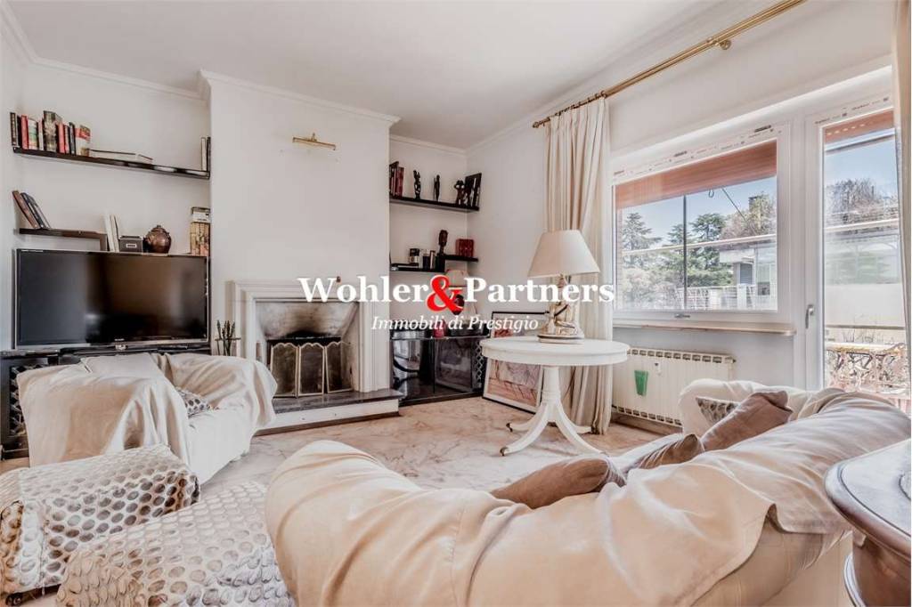 appartamento in vendita a Roma in zona Tor di Quinto