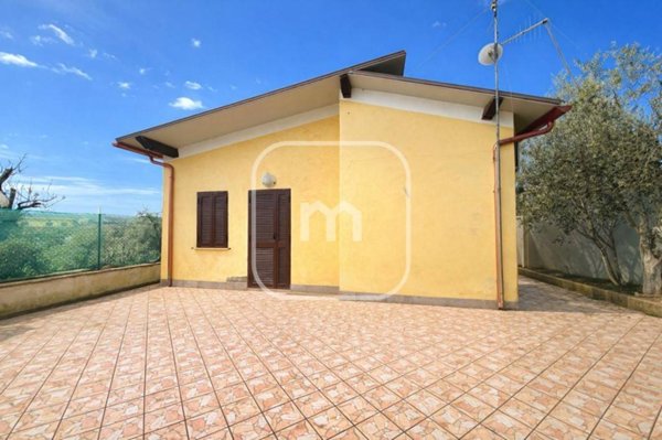 appartamento in vendita a Roma in zona Finocchio