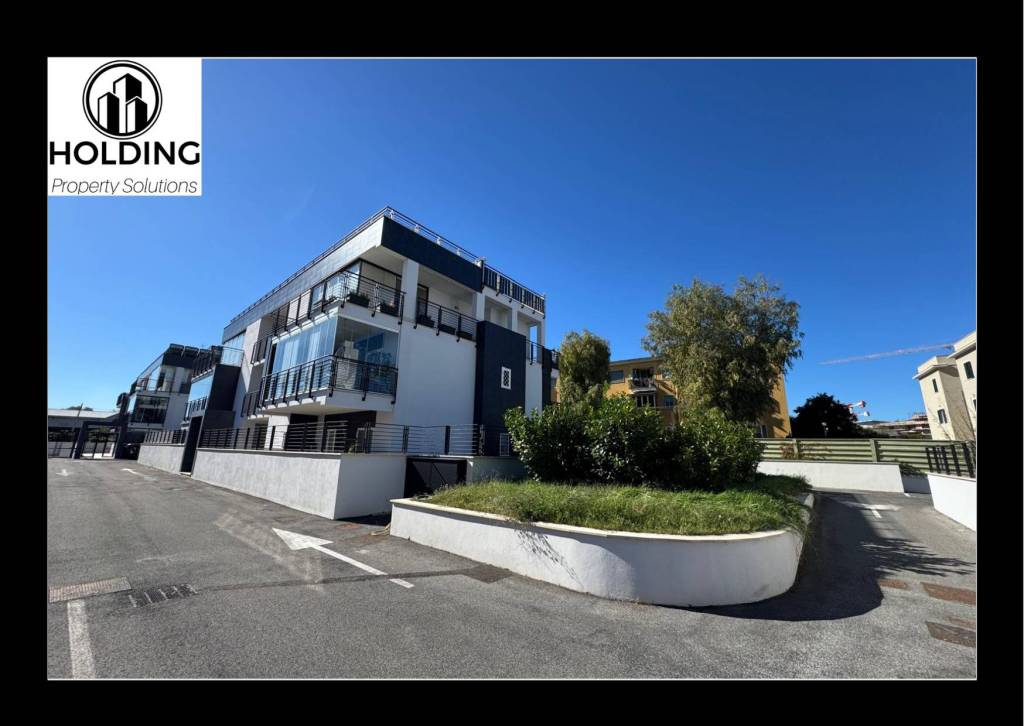 appartamento in vendita a Roma in zona Giuliano Dalmata