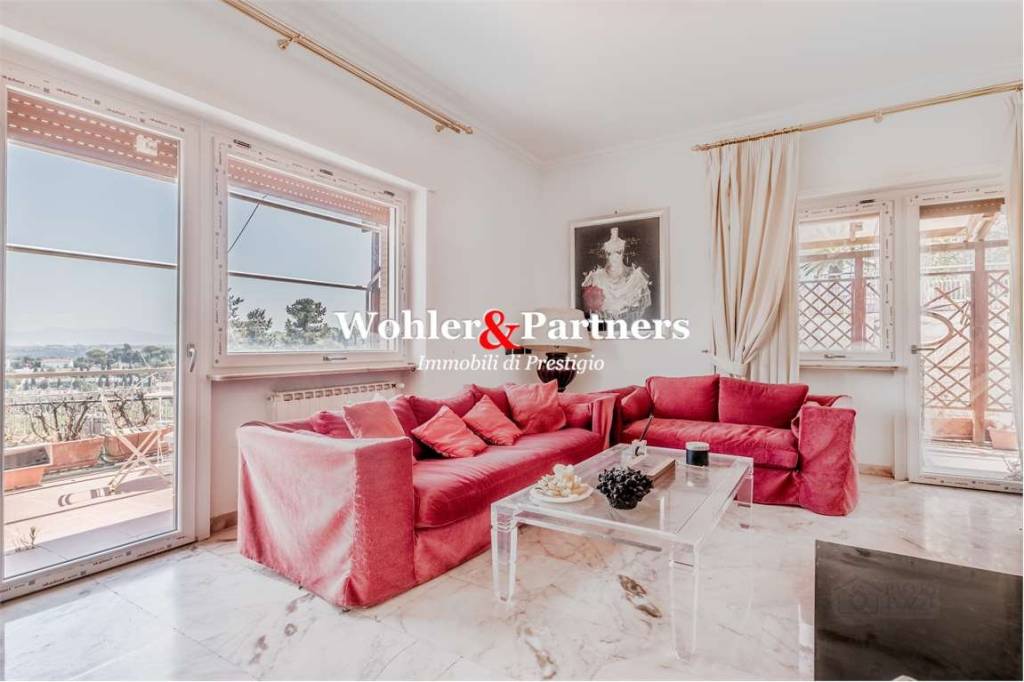 appartamento in vendita a Roma in zona Tor di Quinto