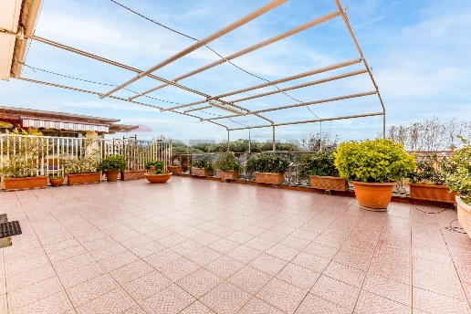 appartamento in vendita a Roma in zona Acilia