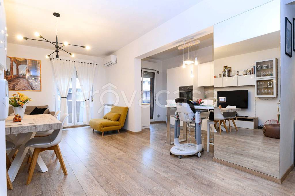 appartamento in vendita a Roma in zona Collatino
