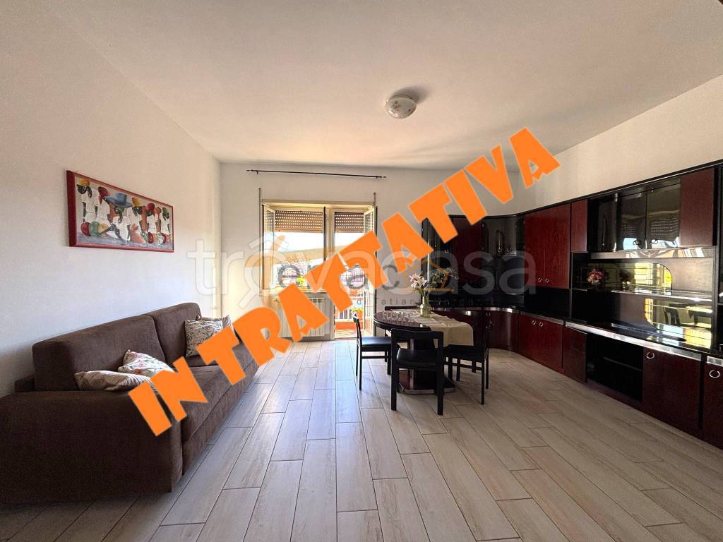 appartamento in vendita a Roma in zona Finocchio