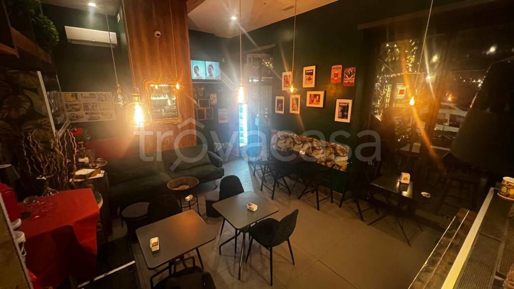 negozio in vendita a Roma in zona Primavalle