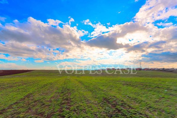 casa indipendente in vendita a Roma in zona Giuliano Dalmata