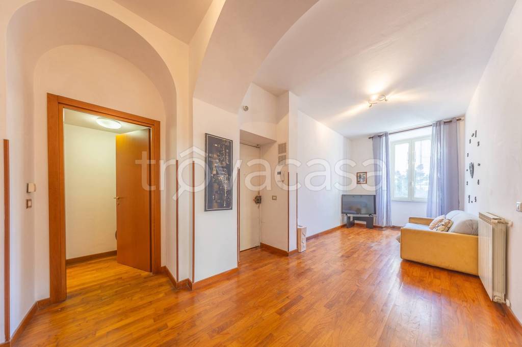 appartamento in vendita a Roma in zona Appio Latino