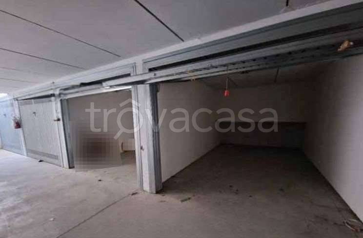 appartamento in vendita a Roma in zona Infernetto