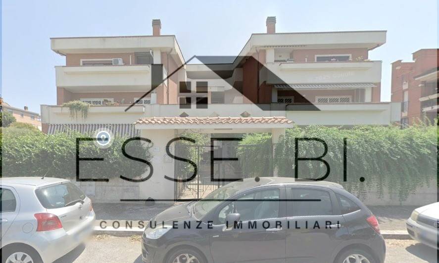 appartamento in vendita a Roma in zona Acilia