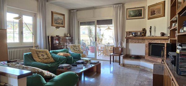 appartamento in vendita a Roma in zona Ardeatino